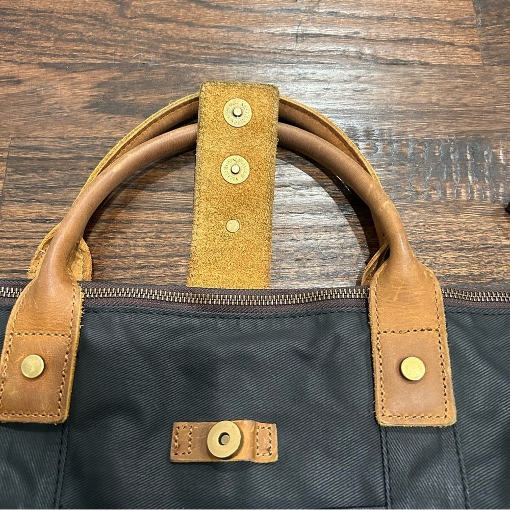 Vaschy High Capacity Laptop Bag - Picture 13 of 14
